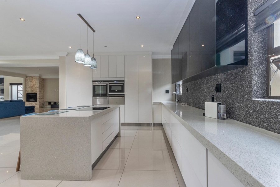 5 Bedroom Property for Sale in Sunset Beach Western Cape